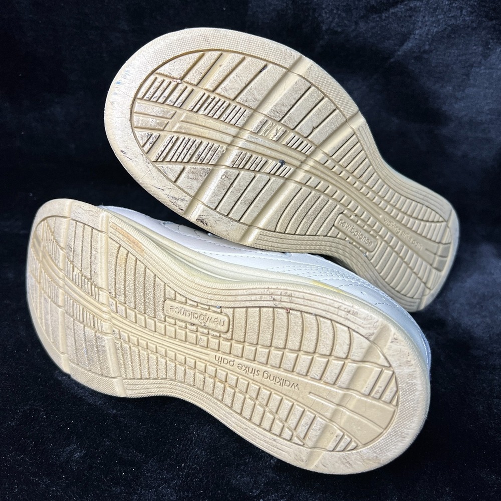 New Balance 577 WW57VB Womens 8 Wide Walking Shoes White Leather Comfort Sneaker - Picture 5 of 7